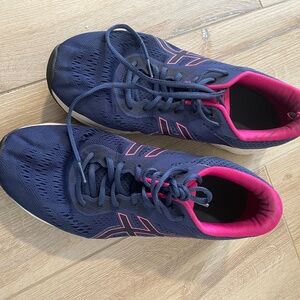 ASICS women’s running shoes
